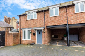 Magnolia House - Beautiful Townhouse in Old Town Poole